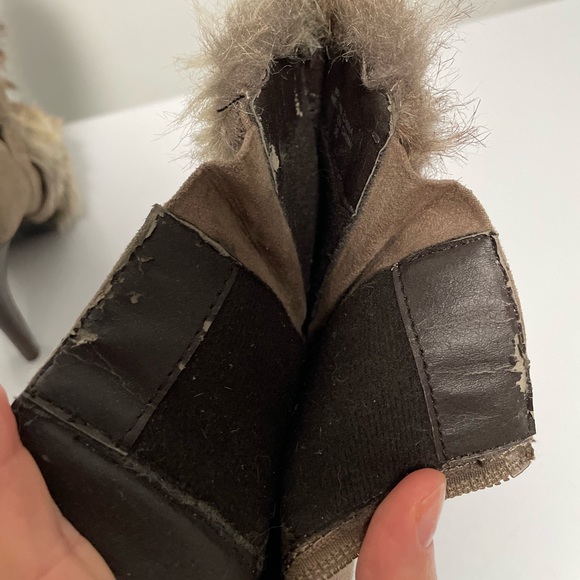 ALDO | Faux fur and faux suede strappy brown ankle boots with 10 cm thin heel - Picture 10 of 12